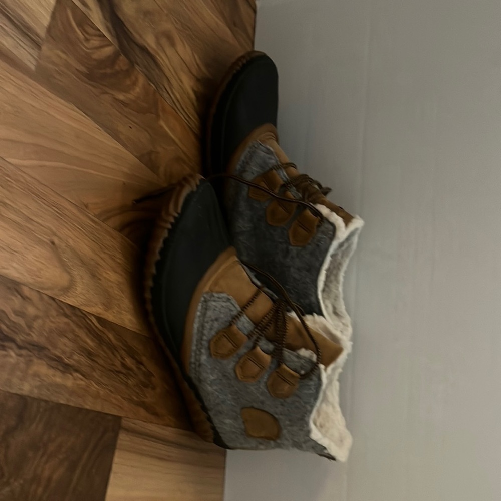 Original sorel out and about duck style boots